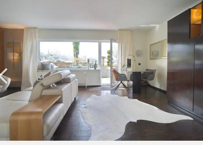 Lage In Sehr Hochwertige, Individuelle Als Hotelalternative Mit Suedterrasse, Pkw-stellplatz, Wallbox U.v.m. Lejlighed